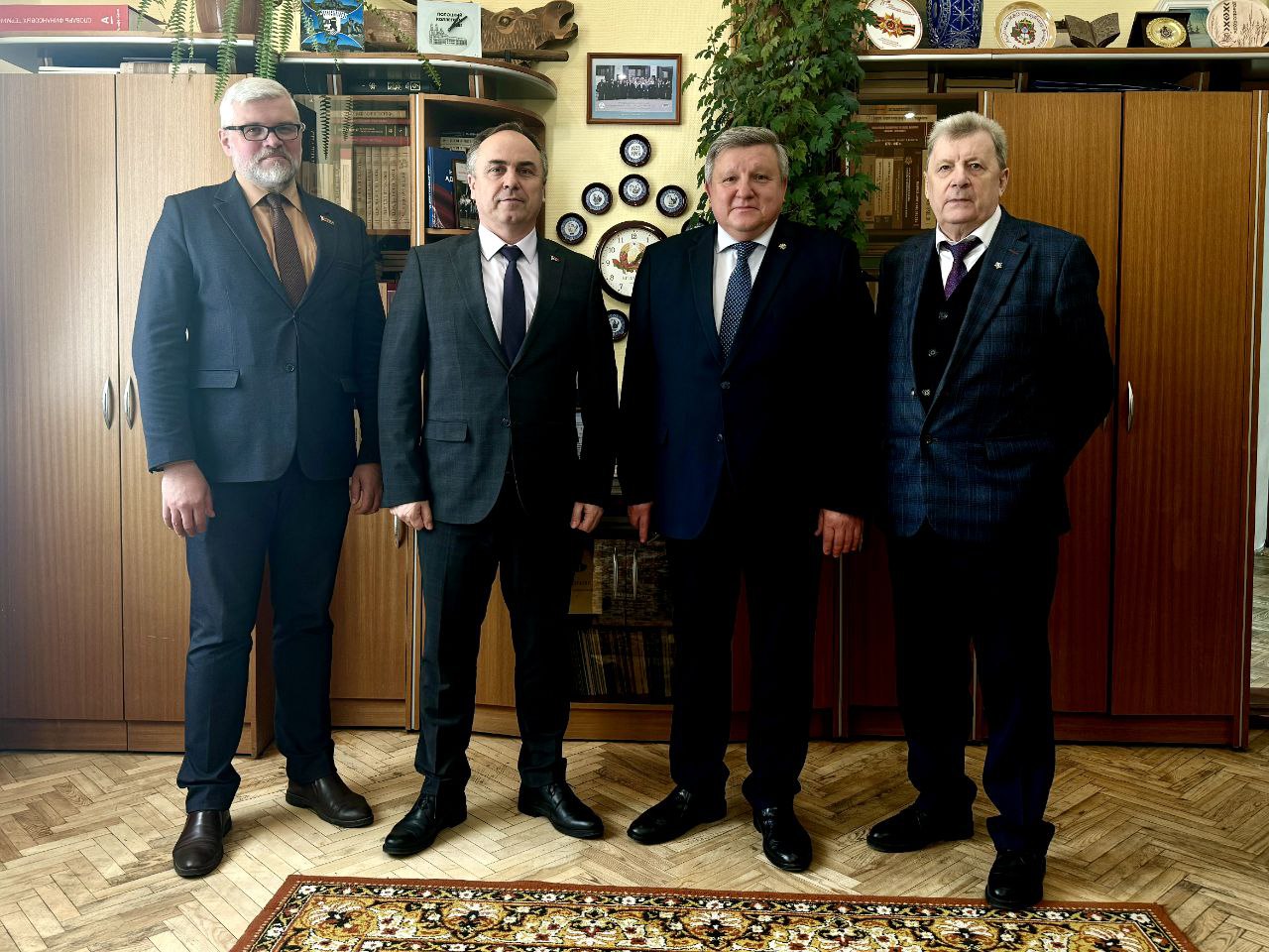 Рабочая встреча с заместителем начальника Управления Президента РФ по государственной политике в гуманитарной сфере, заместителем председателя РВИО Н.П. Овсиенко