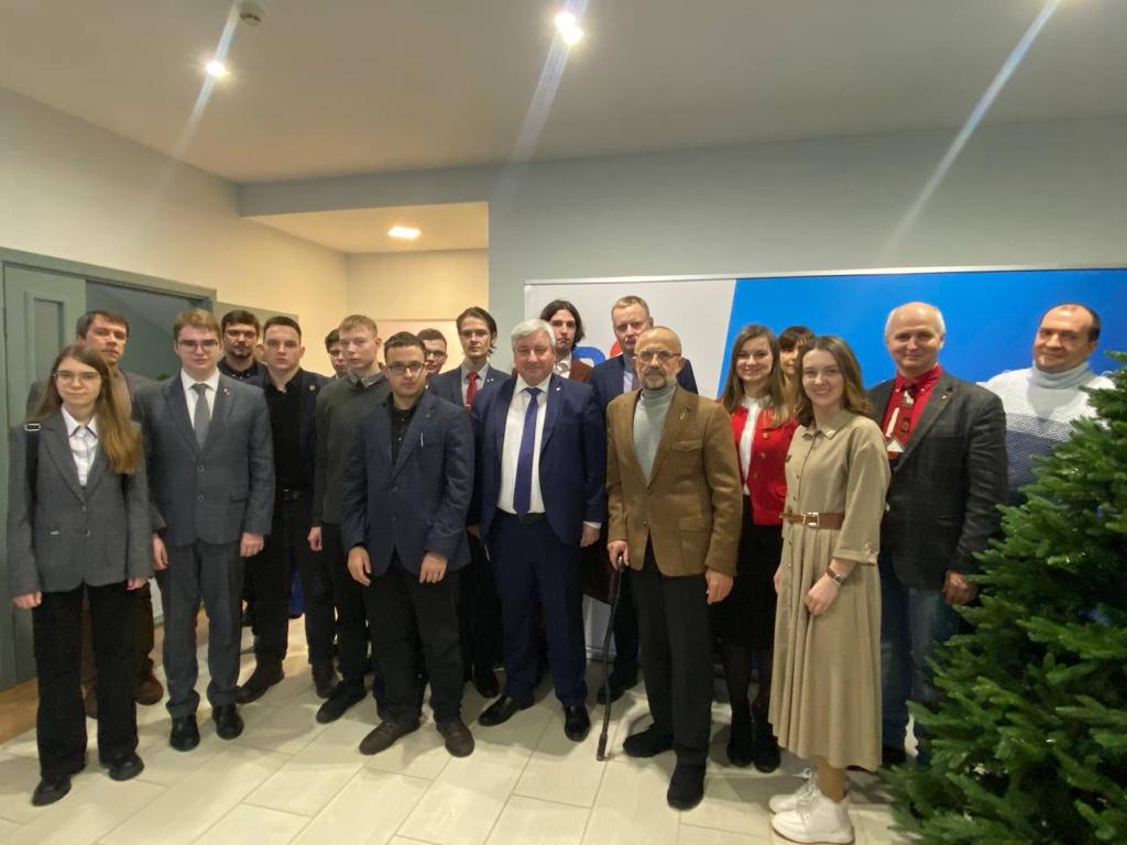 Члены Жюри Конкурса с лауреатами и победителями Конкурса с белорусской стороны