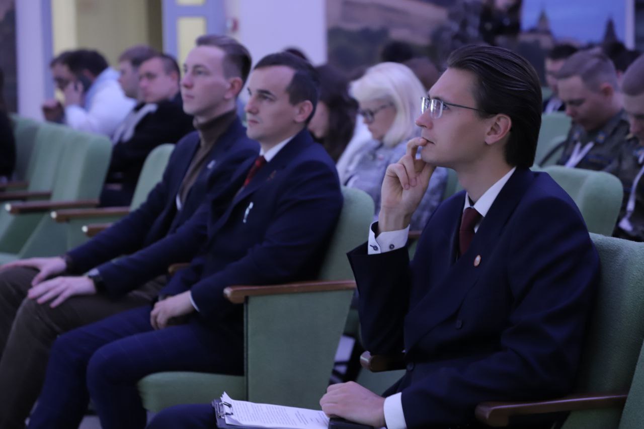 Мировоззренческие основы взаимодействия России и Беларуси в рамках Союзного государства обсудили на Слете-фестивале молодежных патриотических объединений