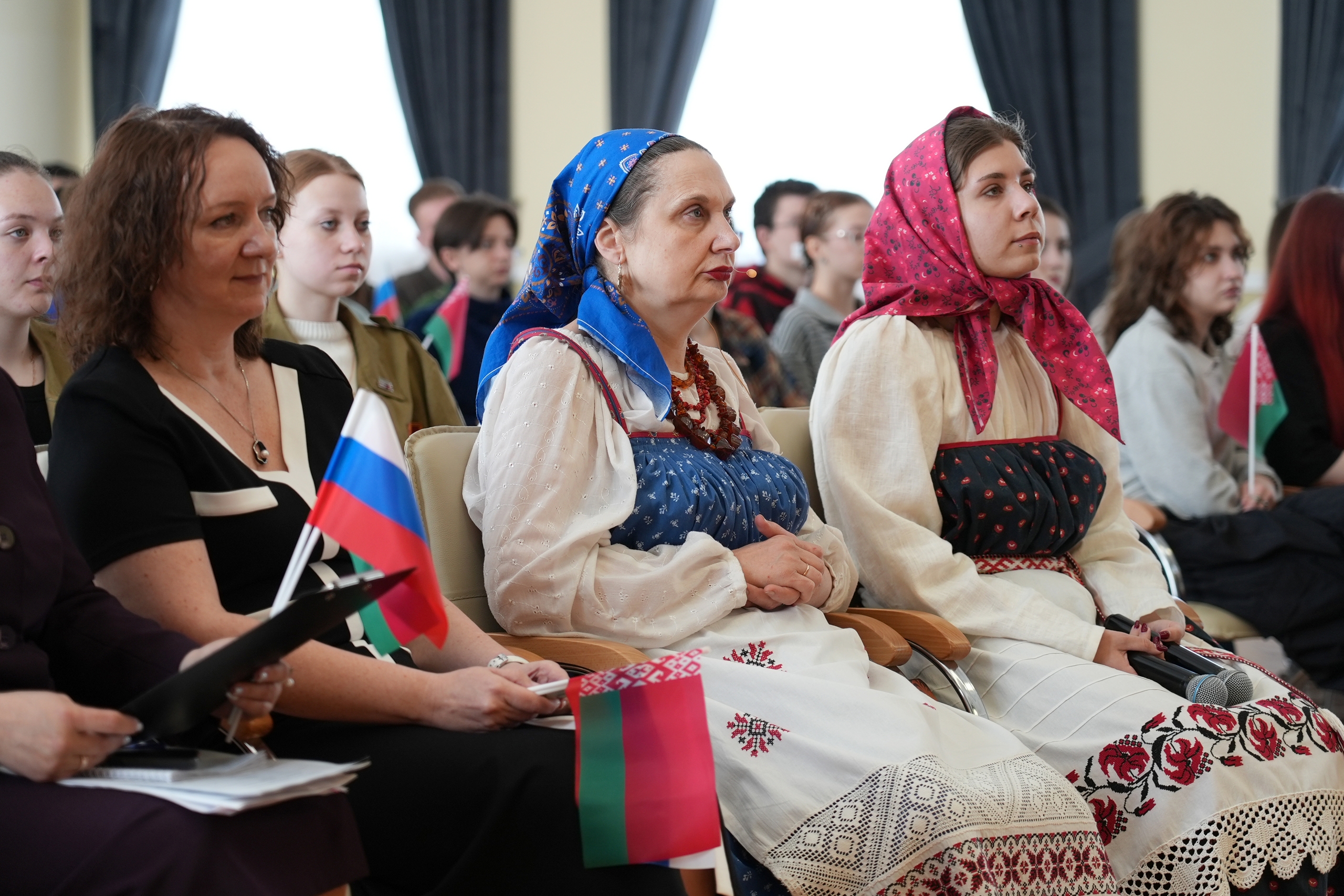 «Прекрасен наш союз!»: вузы России Беларуси встретили День единения народов поэзией
